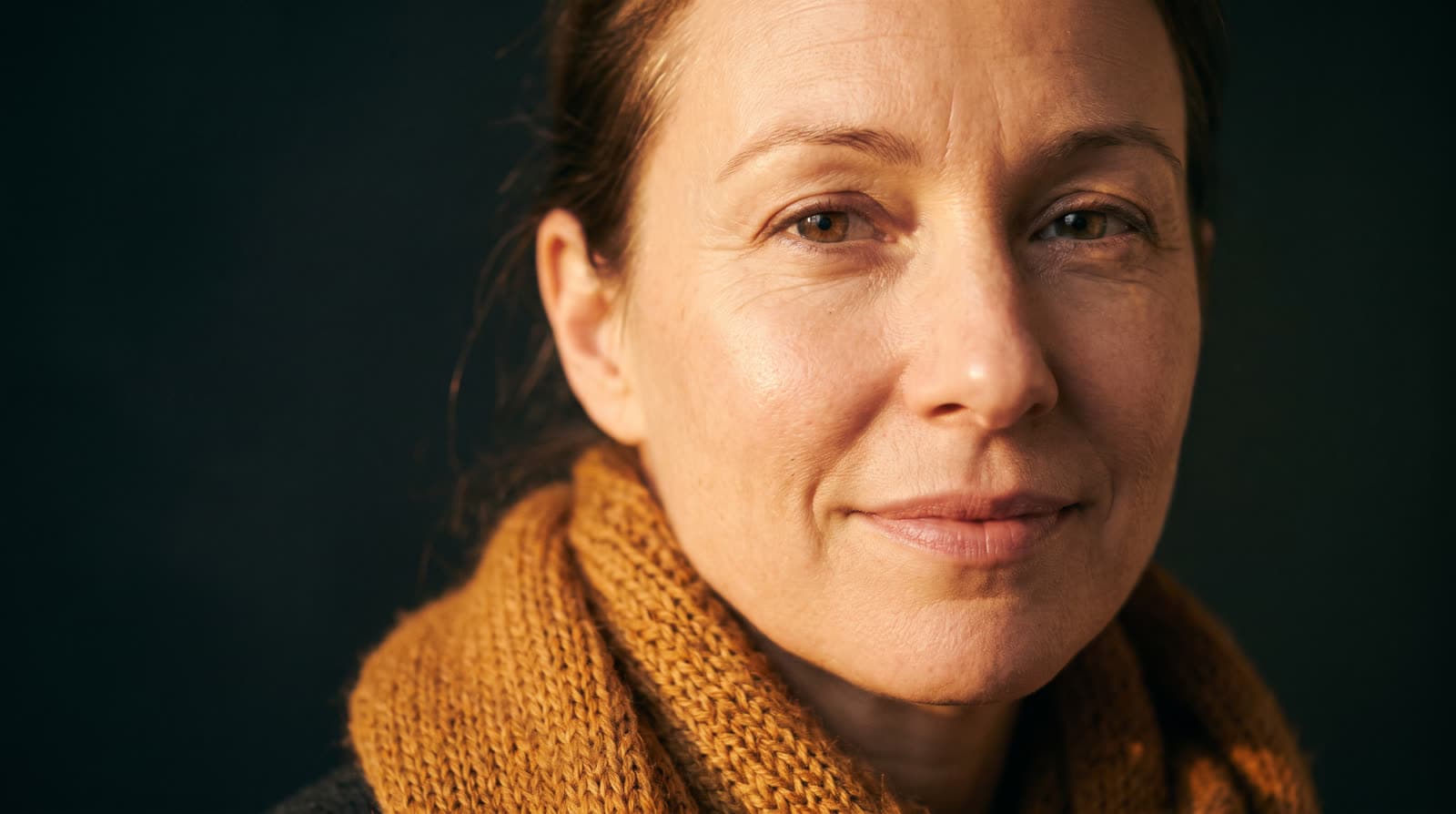 A Skincare Routine for Your 40s (Firmness & Glow)